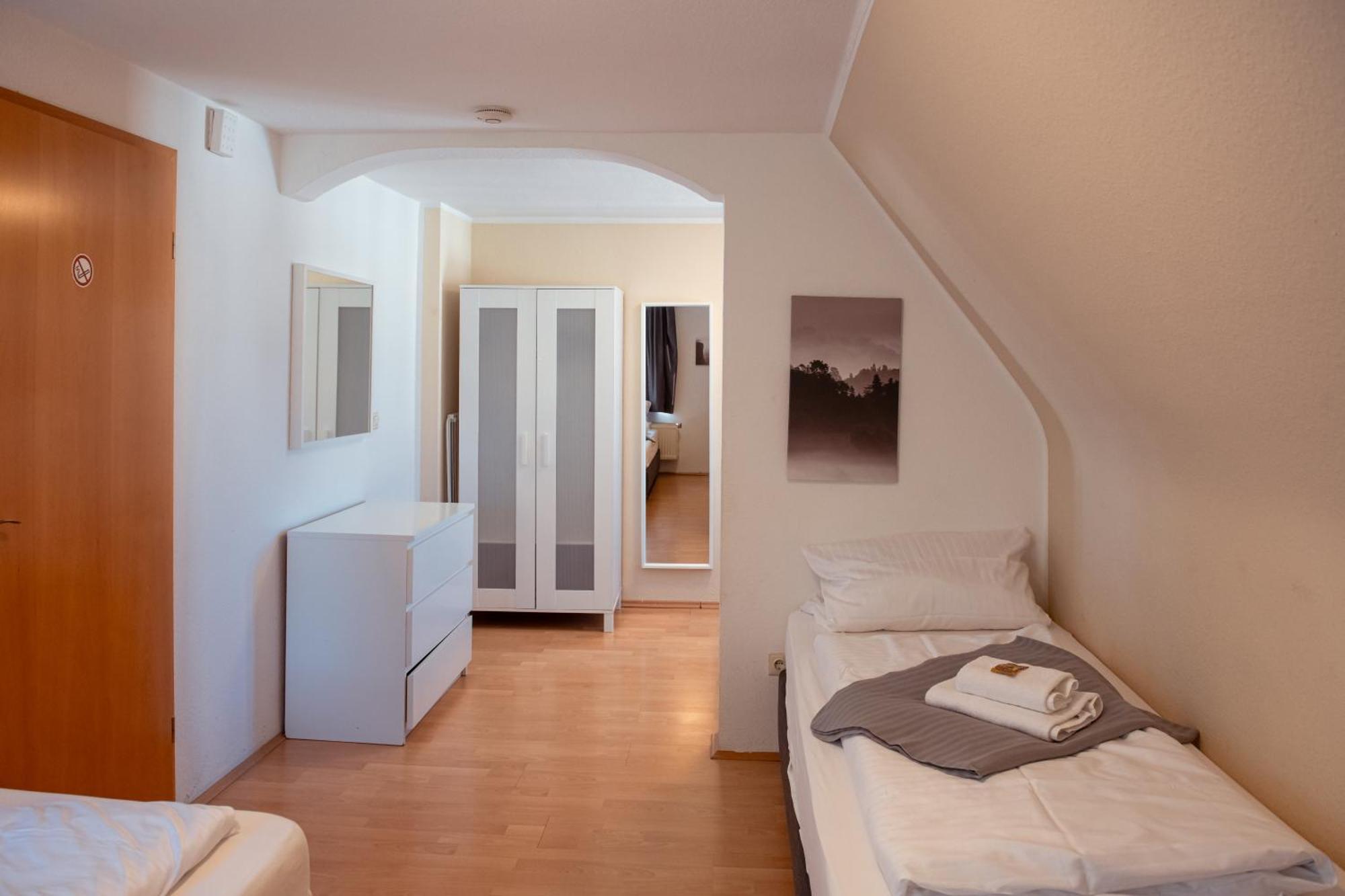 Haus99 Budget Pension & Apartments Fürth 外观 照片