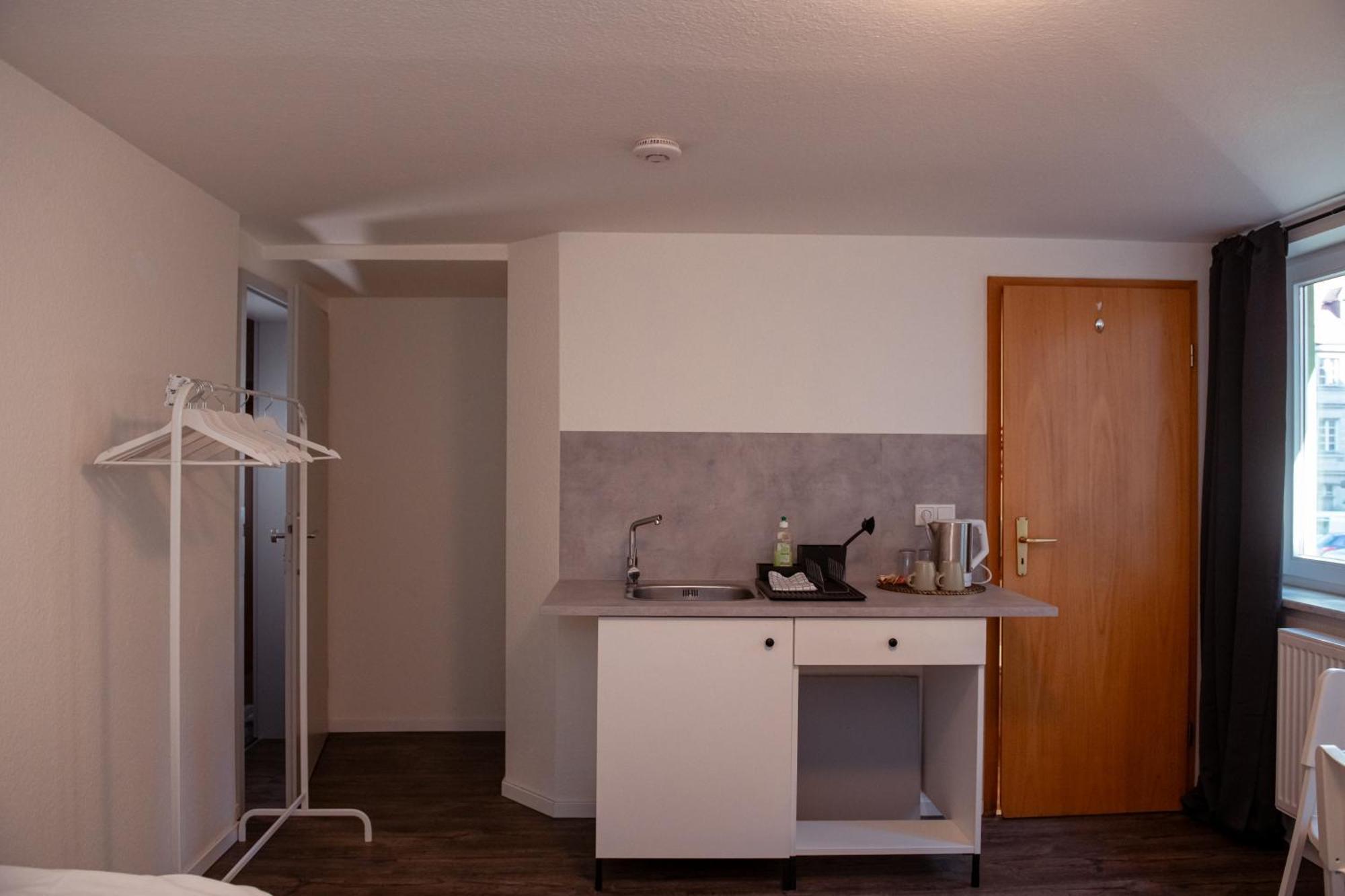 Haus99 Budget Pension & Apartments Fürth 外观 照片