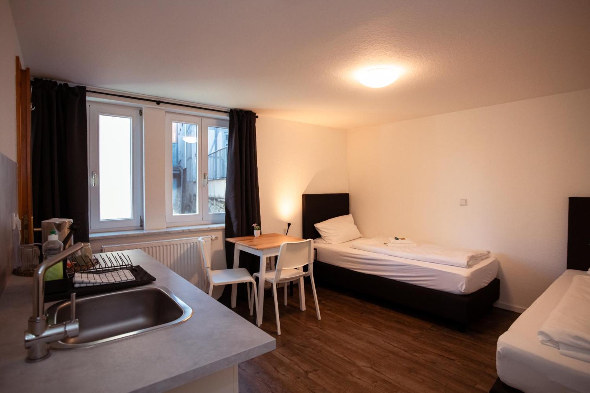 Haus99 Budget Pension & Apartments Fürth 外观 照片