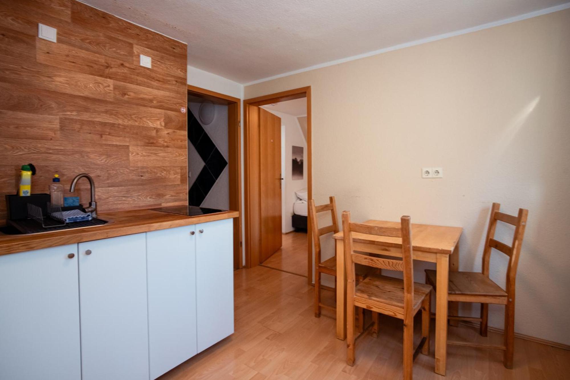 Haus99 Budget Pension & Apartments Fürth 外观 照片